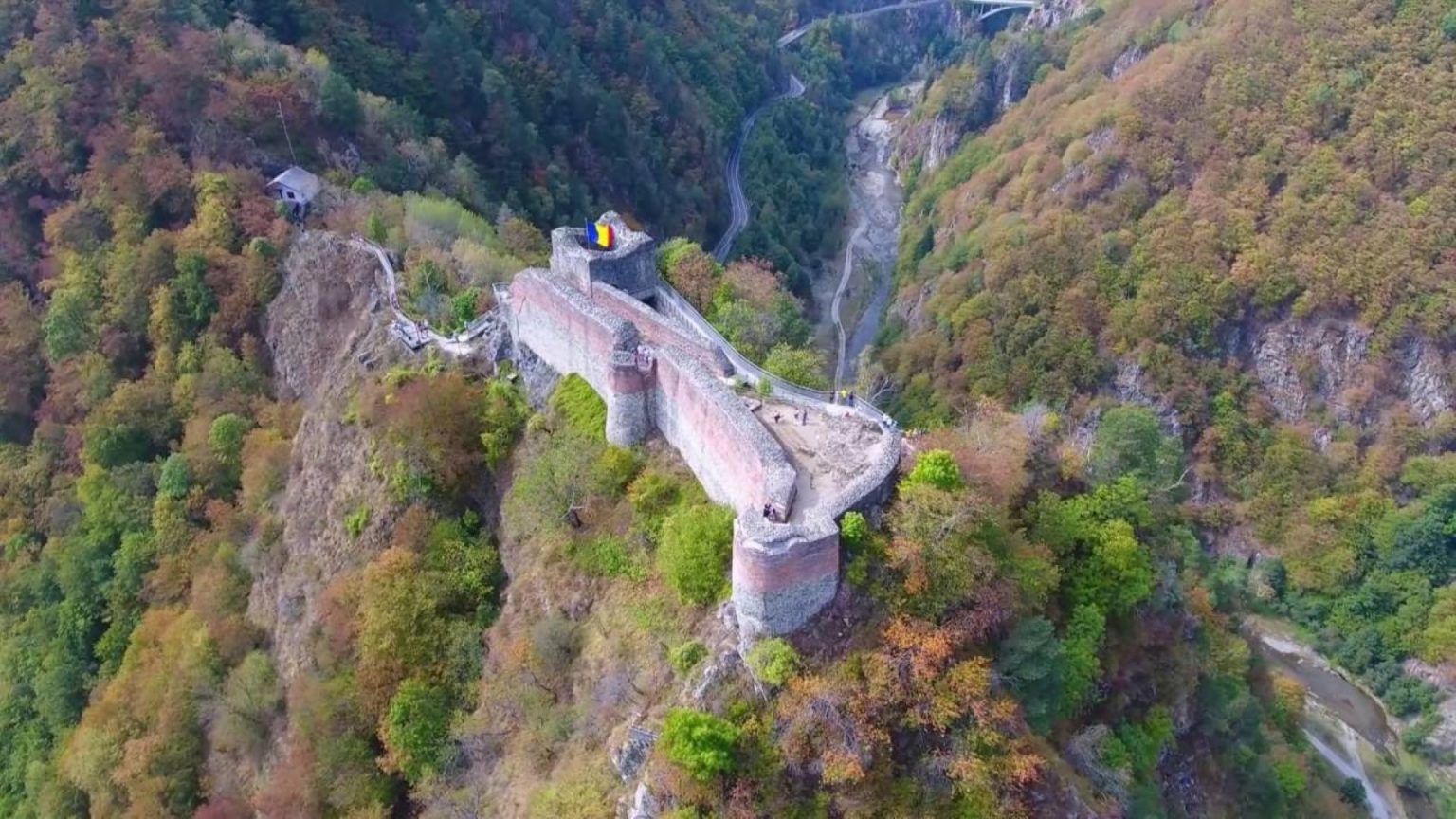 Cetatea Poenari intră în reabilitare Sursă foto: transfăgărăşantravel.ro