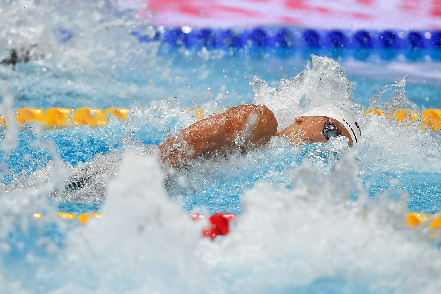 FB/ David Popovici a câștigat medalia de aur la 100 metri liber la Campionatul Mondial de Natație