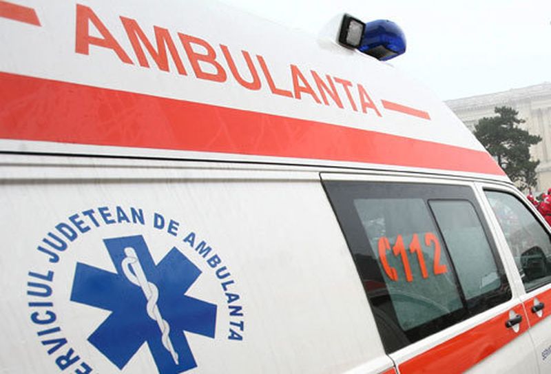 O fetiţă de 2 ani din Dâmboviţa s-a electrocutat, după ce a atins un prelungitor Ambulanță implicată într-un accident rutier în Buzău