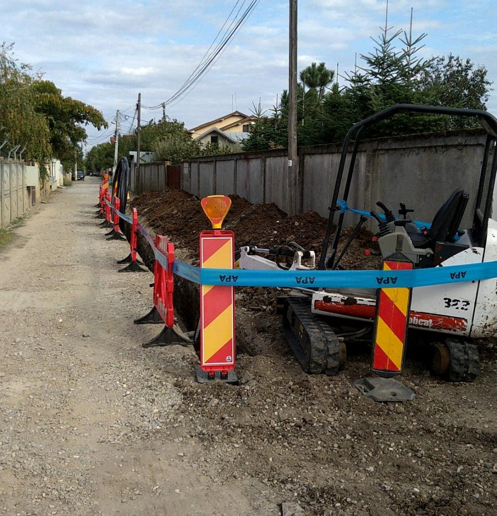 Se lucrează şi în Pantelimon la introducerea reţelelor de apă şi canalizare Foto: CJ Ilfov
