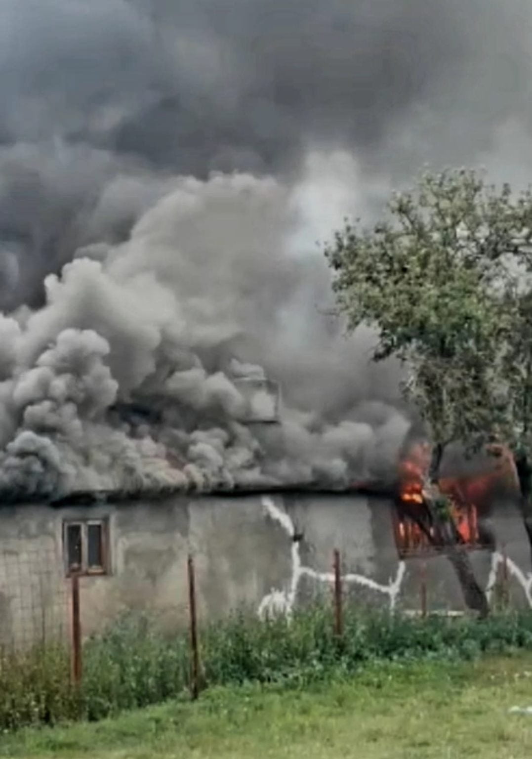 Incendiu violent la o casă din Ghimpaţi, Giurgiu Foto: ISU Giurgiu