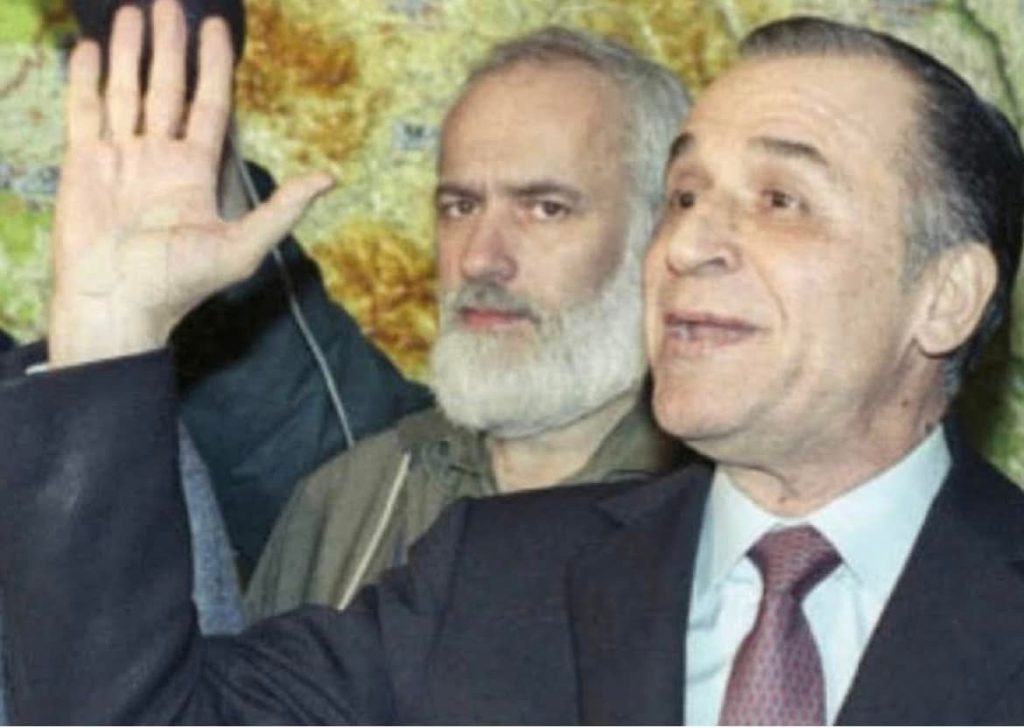 FB/ Ion Iliescu, Gelu Voican Voiculescu şi fostul şef al Aviaţiei Militare Iosif Rus, trimişi în judecată