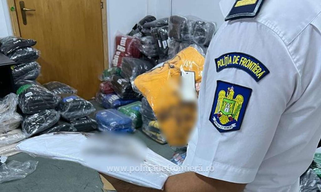 Marfa era ascunsă printre bagajele călătorilor din două autocare