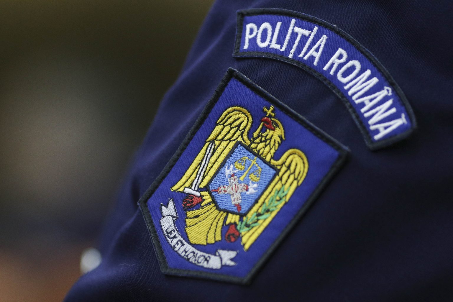Poliţiştii au găsit-o pe fata dispărută din Prahova în judeţul Olt. Sursă foto: Republica