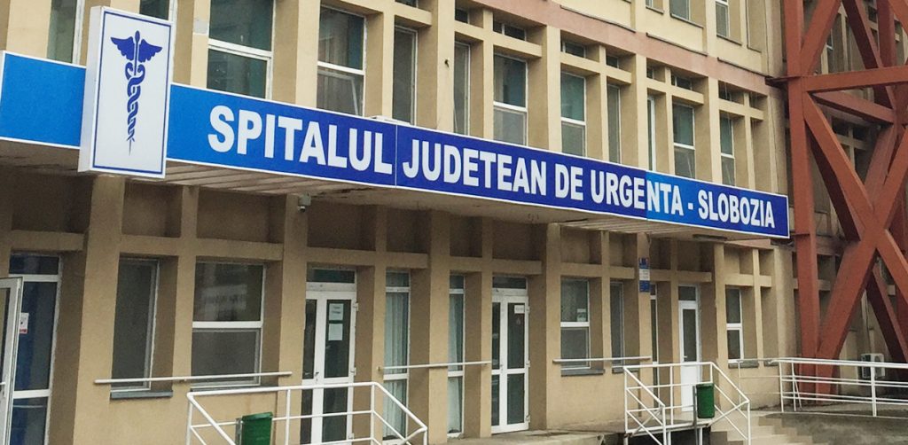 IALOMIŢA: Un muncitor a căzut de la etajul 3 al Spitalului de Urgenţă Slobozia Un muncitor a căzut de la etajul 3 al Spitalului de Urgenţă Slobozia