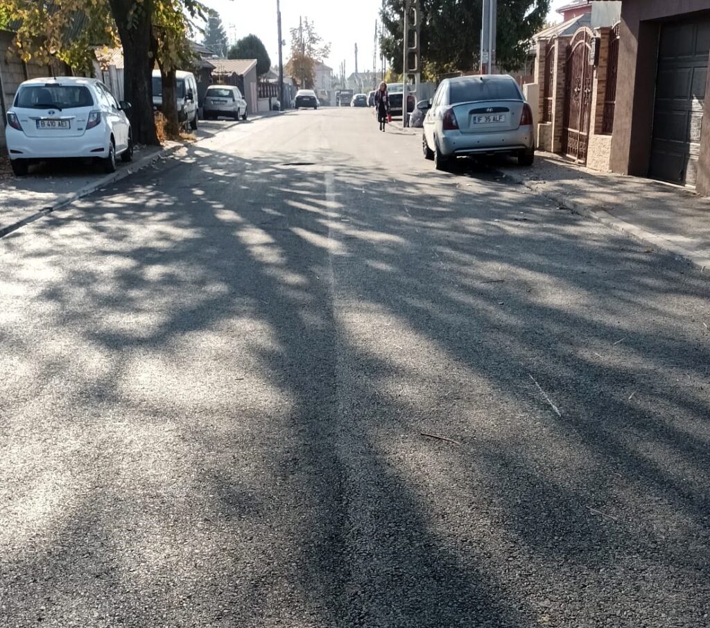 Continuă asfaltarea în comunele ilfovene, cu bani de la Consiliul Judeţean Foto: CJ Ilfov