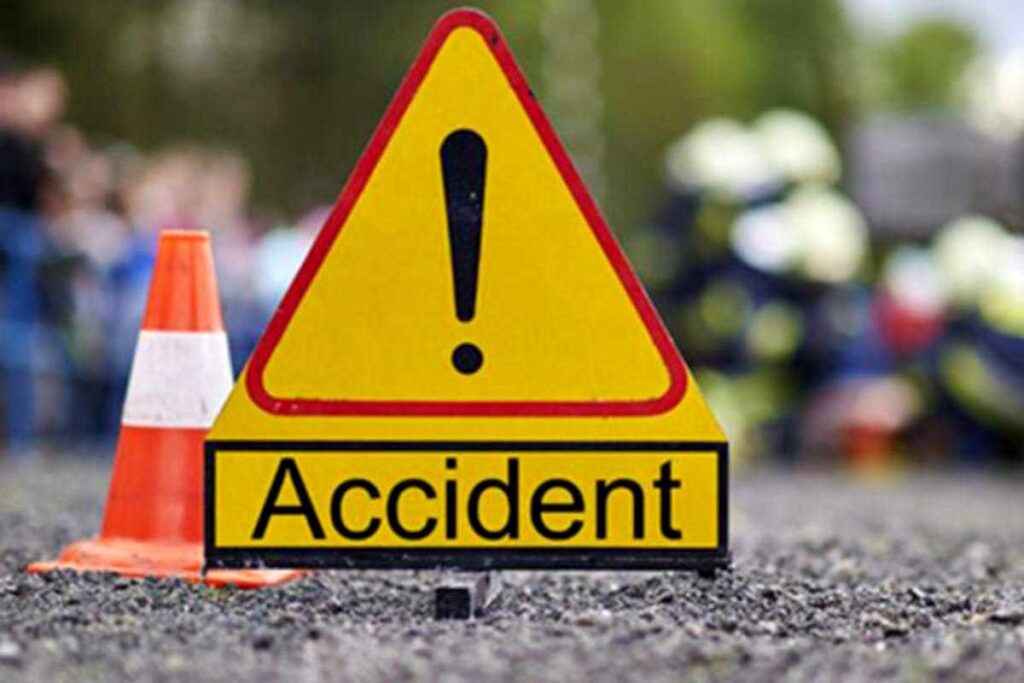Accident cu două maşini şi un microbuz, pe centura Ploieşti Două autoturisme şi un microbuz, implicate într-un accident, pe centura Ploieşti