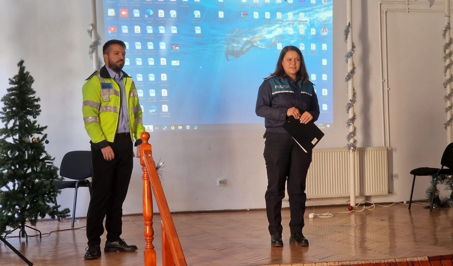 Poliţiştii locali din Jilava le-au vorbit elevilor despre prevenirea violenţei în şcoli