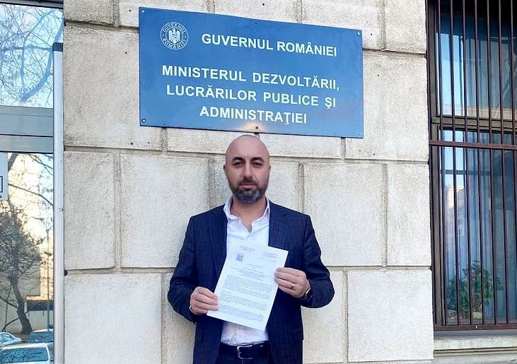 Finanţare pentru lucrările de canalizare menajeră şi alimentare cu apă, la Ştefăneştii de Jos Primarul comunei Ştefăneştii de Jos, Mircea Gheorghiţă