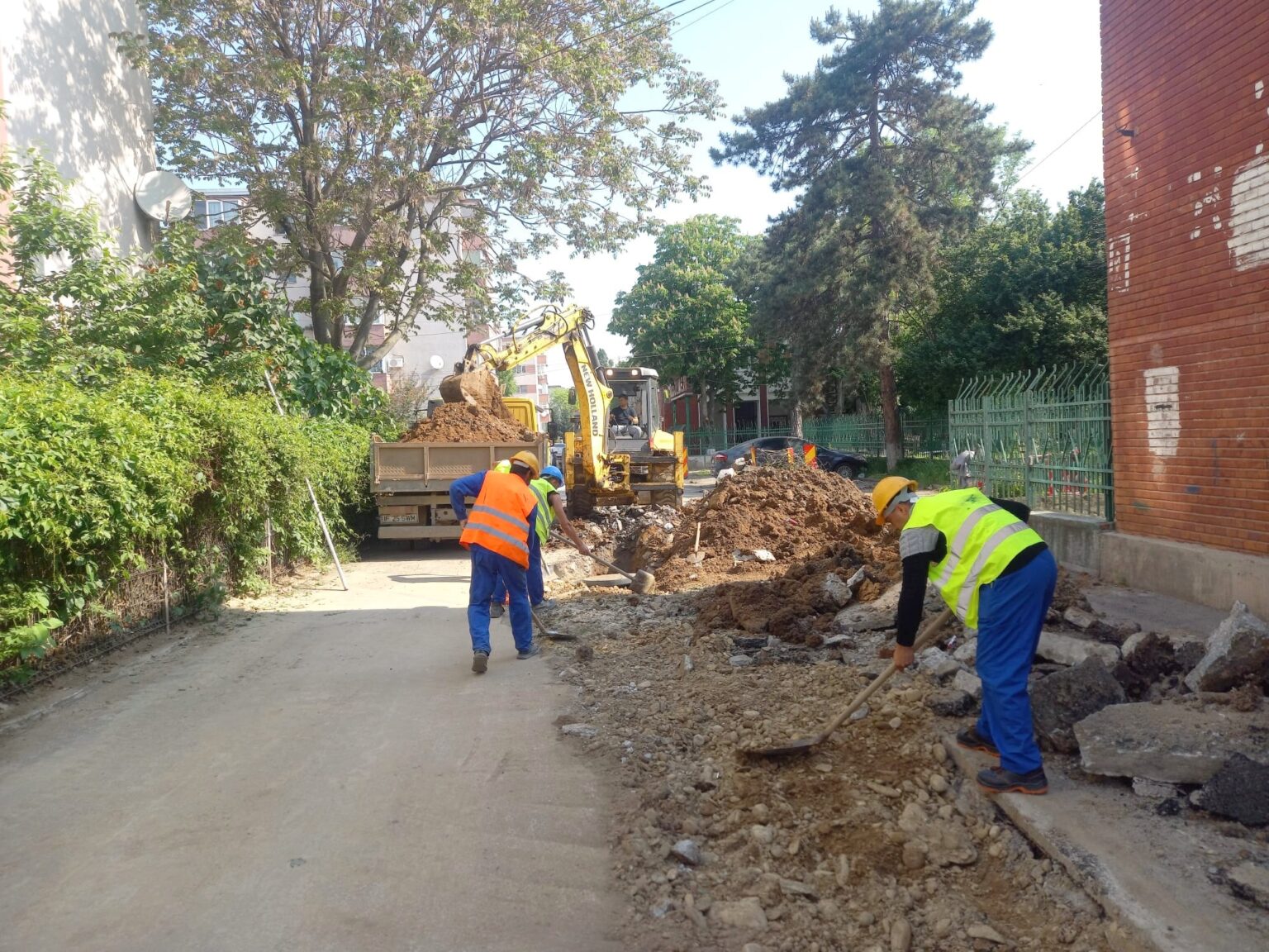 Continuă lucrările de apă-canal, în Jilava